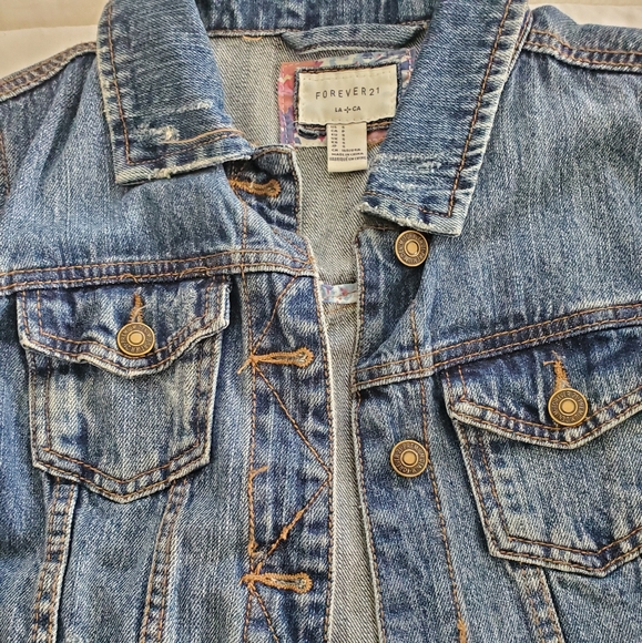 Jean jacket - Picture 2 of 2